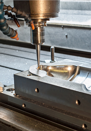 进行深圳精密模具加工需要具备哪些方面